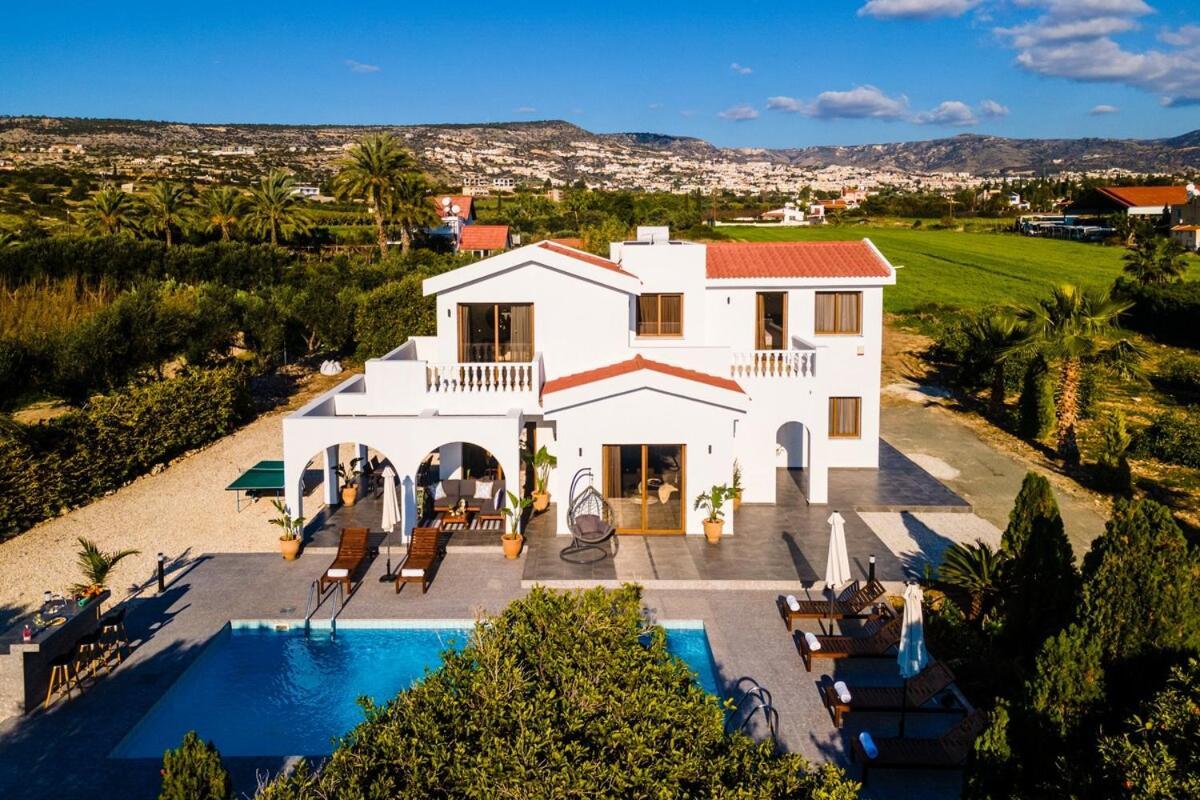 Cocoon Luxury Villa In Coral Bay-3 Min To Beach Peyia Exterior photo