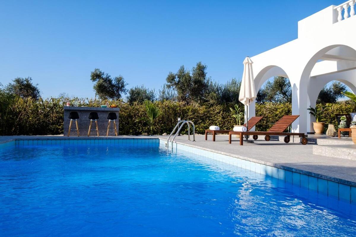 Cocoon Luxury Villa In Coral Bay-3 Min To Beach Peyia Exterior photo